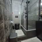 Двухместный (Double (новая часть)), Dream Hostel