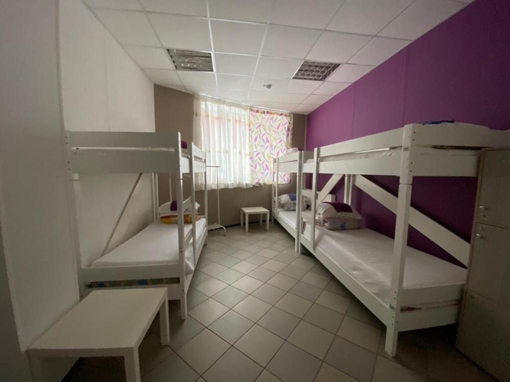 Шестиместный (Кровать в общем 6-местном номере для мужчин и женщин) хостела У Кремля, Казань