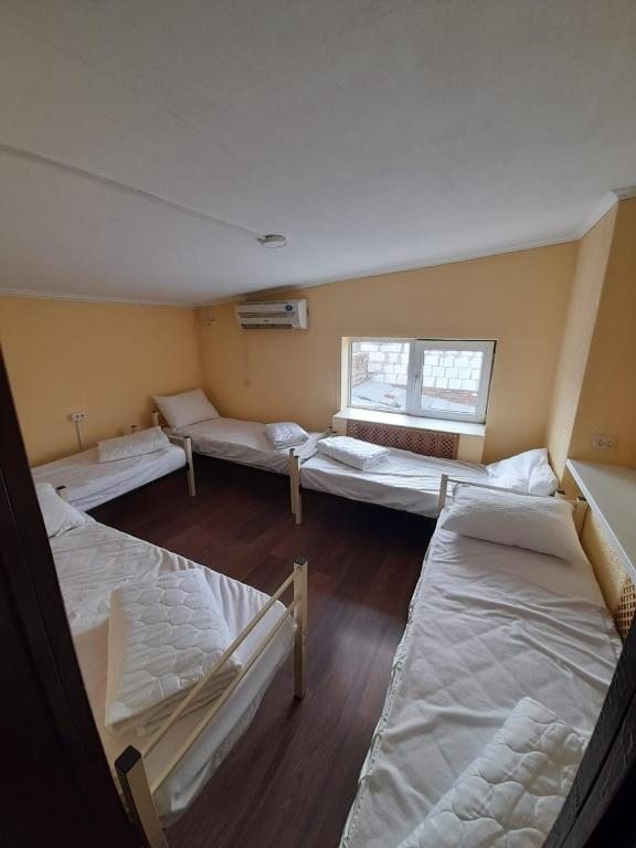 Номер (Односпальная кровать в общем номере для женщин) хостела Vitus, Краснодар