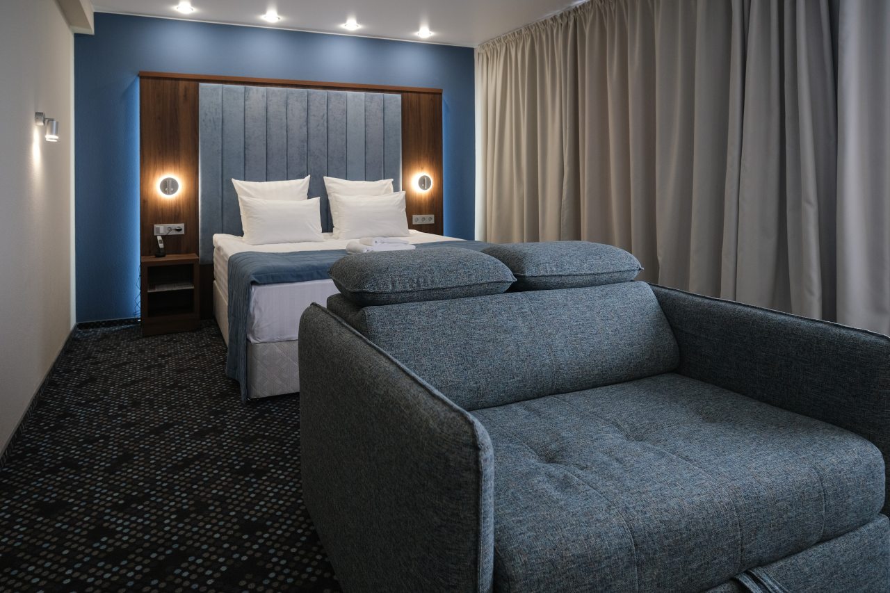 Кровать DBL King Size (кровать 180 см). Ванна или Душ.