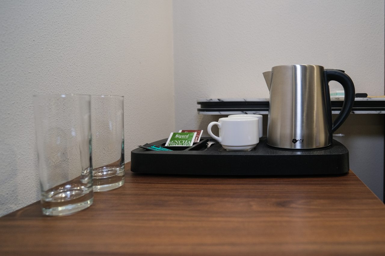 Чайный набор или Кофемашина