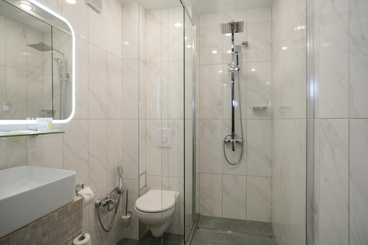 Душевая кабина