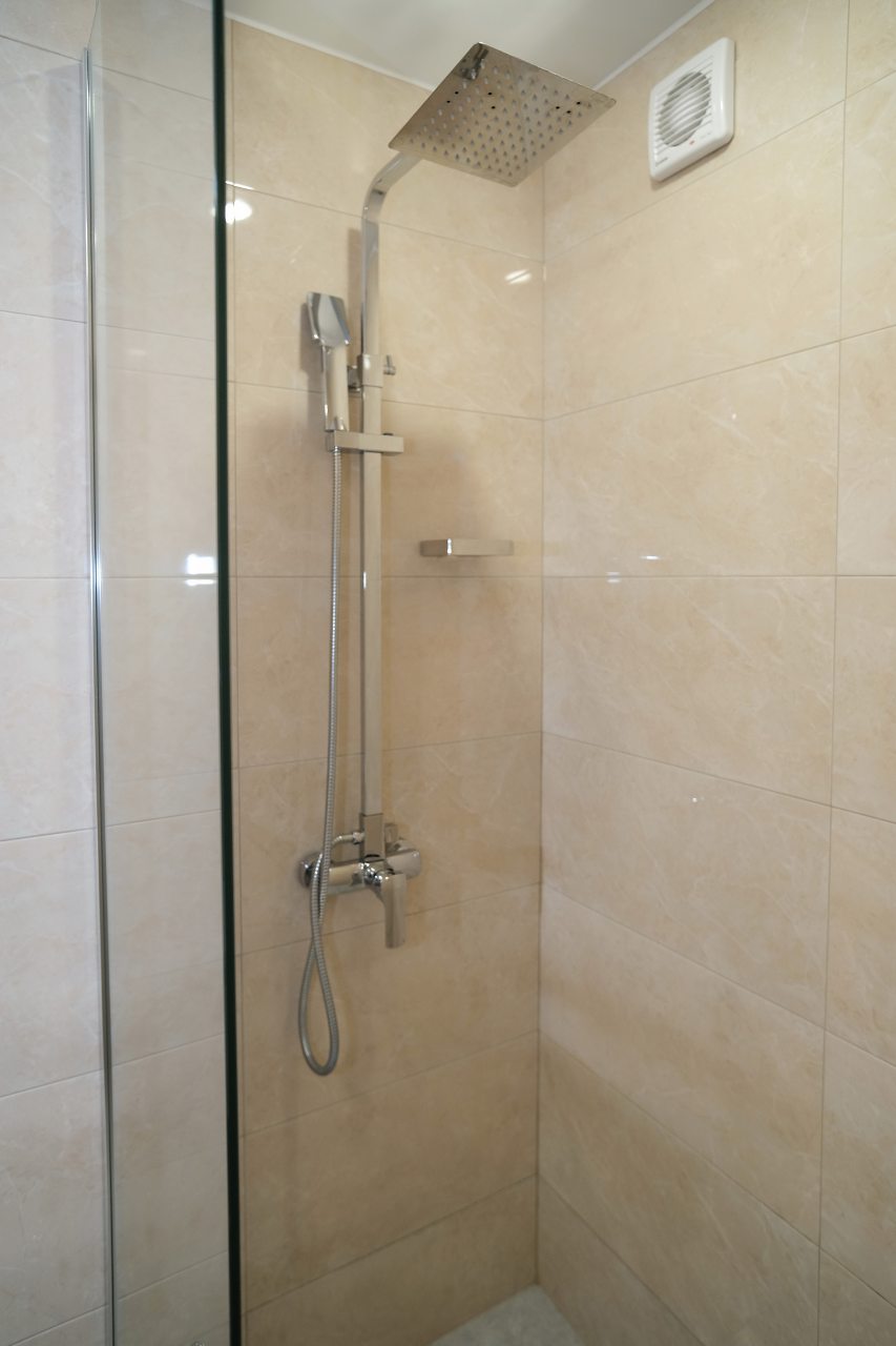 Душевая кабина