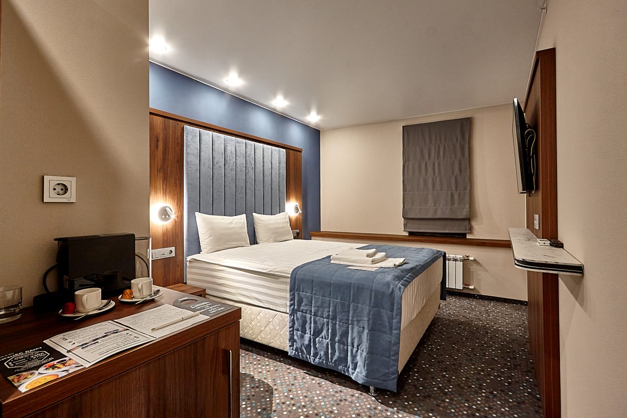 Кровать 160 см., возможно двухместное размещение