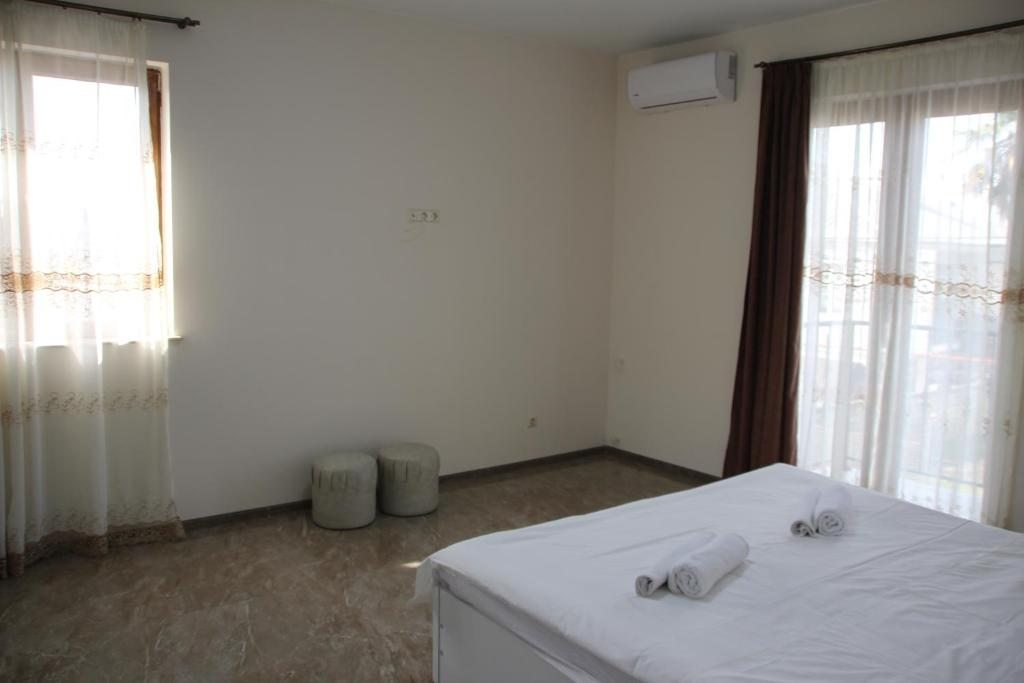 Двухместный (Двухместный номер с 1 кроватью и собственной ванной комнатой) гостевого дома MRIYA, Кобулети