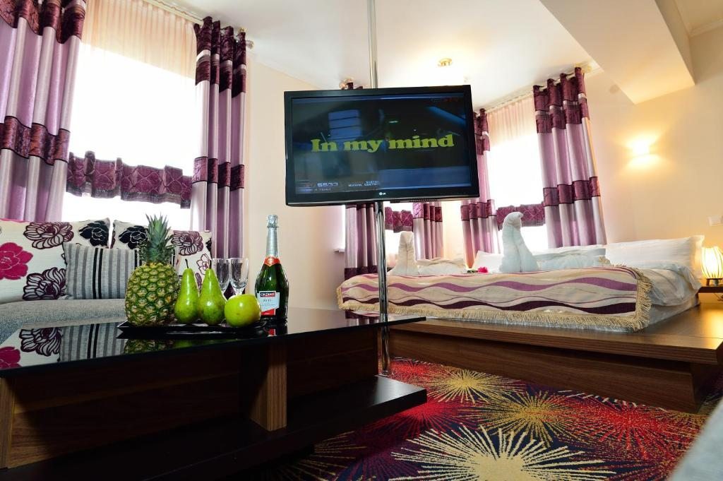Сьюит (Люкс с 2 спальнями) отеля Konfor Hotel Burabay, Боровое (Акмолинская область)
