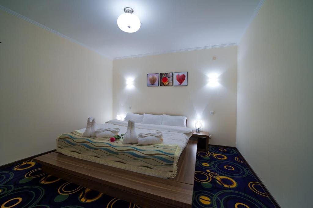 Сьюит (Люкс с 2 спальнями) отеля Konfor Hotel Burabay, Боровое (Акмолинская область)
