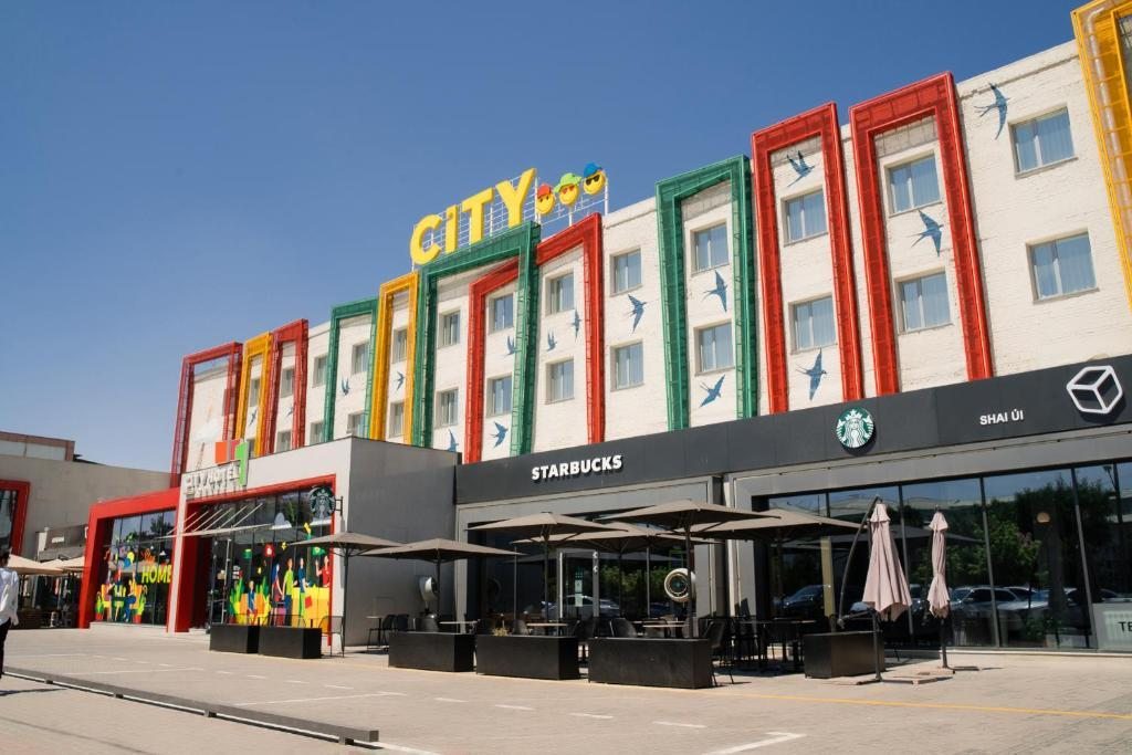 City Hotel Shymkent, Шымкент