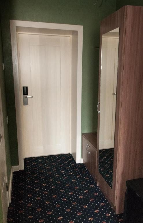Двухместный (Стандартный двухместный номер с 2 отдельными кроватями) отеля Gokai Hotel, Астана
