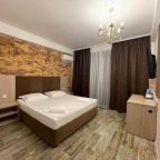 Двухместный (Двухместный номер с 1 кроватью и балконом), RIT Hotel