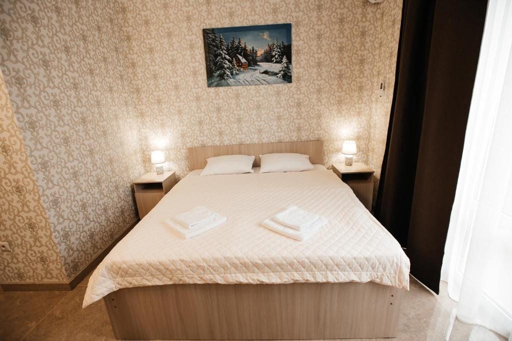 Двухместный (Номер с кроватью размера «king-size») отеля Отель Империя, Гагра