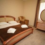 Номер (Стандарт 3-местный однокомнатный), Гостевой дом Guest House Polet Chayki
