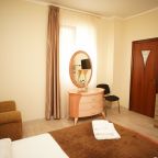 Номер (Стандарт 3-местный однокомнатный), Гостевой дом Guest House Polet Chayki