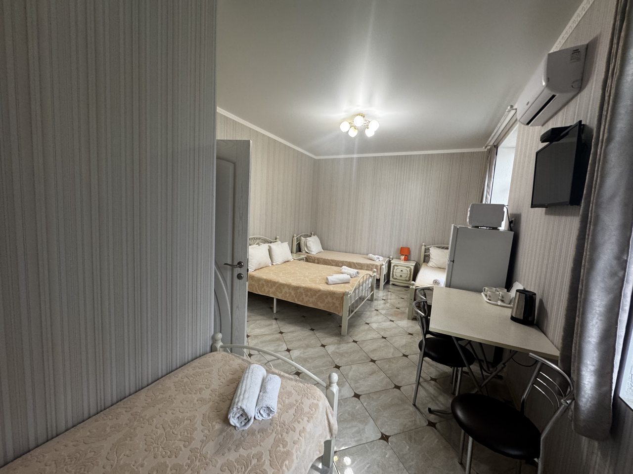 Пятиместный, Горный ручей