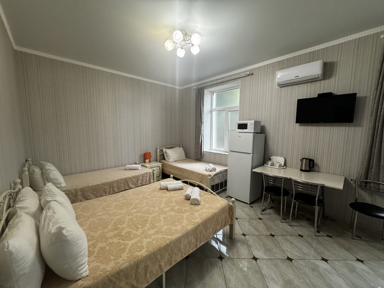 Пятиместный, Горный ручей