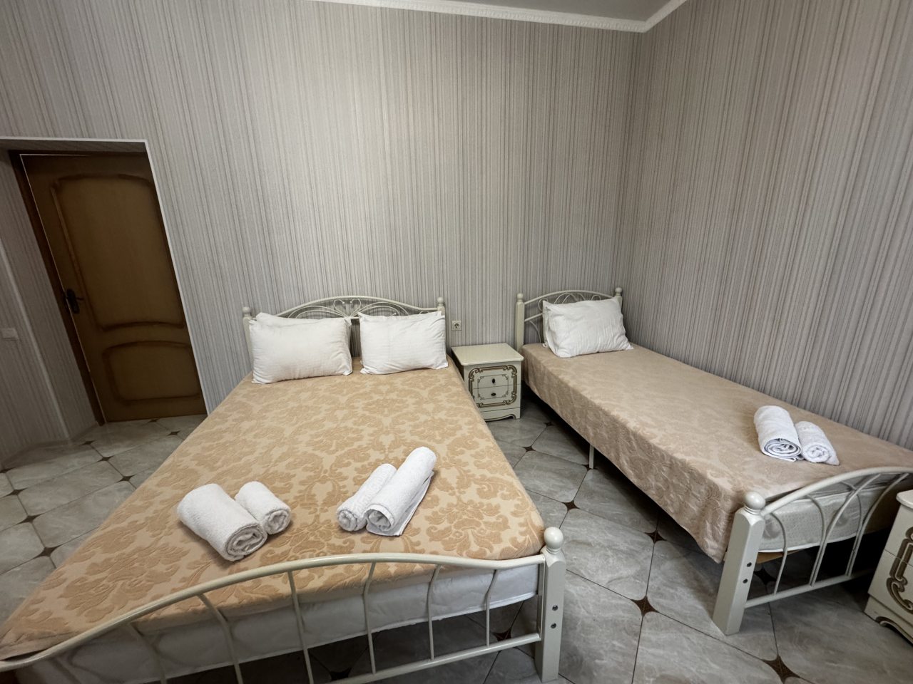 Пятиместный, Горный ручей