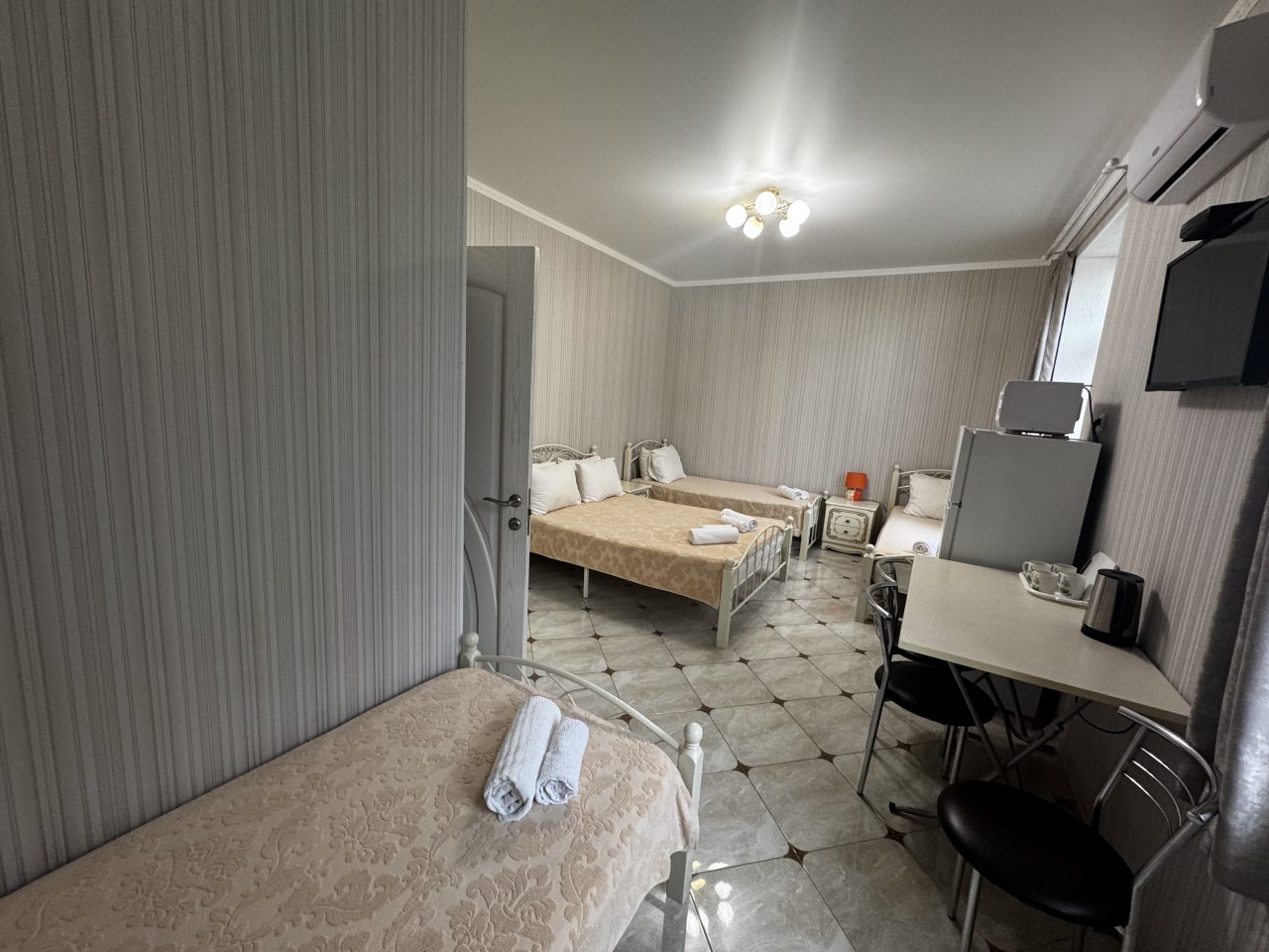 Пятиместный, Горный ручей