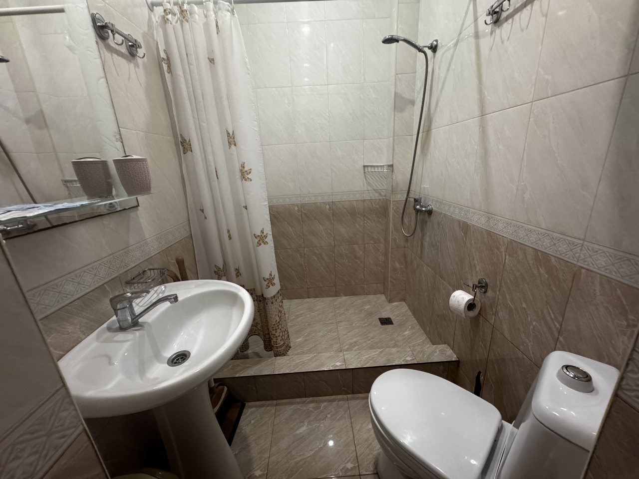 Пятиместный, Горный ручей