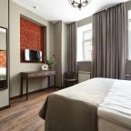 Номера Люкс и Апартаменты , KENSINGTON HOTEL (Кенсингтон отель)