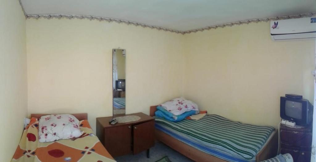 Двухместный (Бюджетный двухместный номер с 2 отдельными кроватями) гостевого дома Отпуск в Абхазии, Хеивани