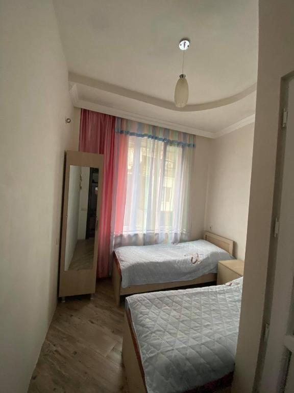 Двухместный (Двухместный с 1 кроватью или 2 отдельными кроватями и душем) гостевого дома Anna Hostel, Кобулети