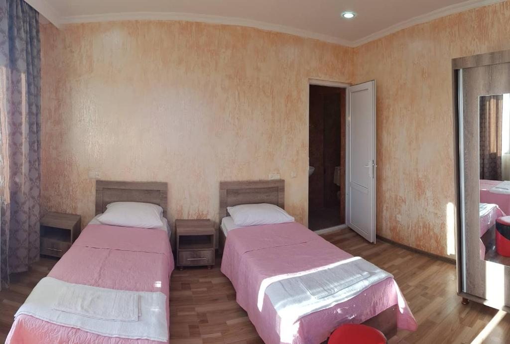 Двухместный (Двухместный номер с 2 отдельными кроватями) отеля Guest House MARINA, Кобулети