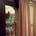 Трехместный (Улучшенный трехместный номер), Gold Tbilisi Hotel