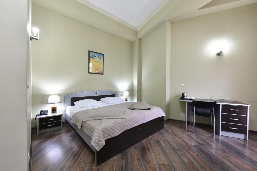 Двухместный (Стандартный двухместный номер с 1 кроватью или 2 отдельными кроватями) отеля Irmeni Hotel, Тбилиси