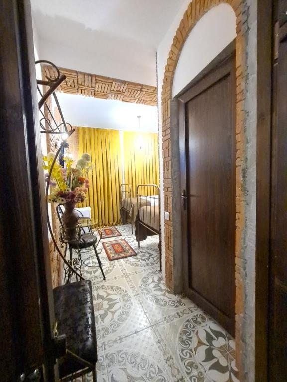 Двухместный (Двухместный номер с 2 отдельными кроватями и ванной) отеля Hotel Janashia, Тбилиси
