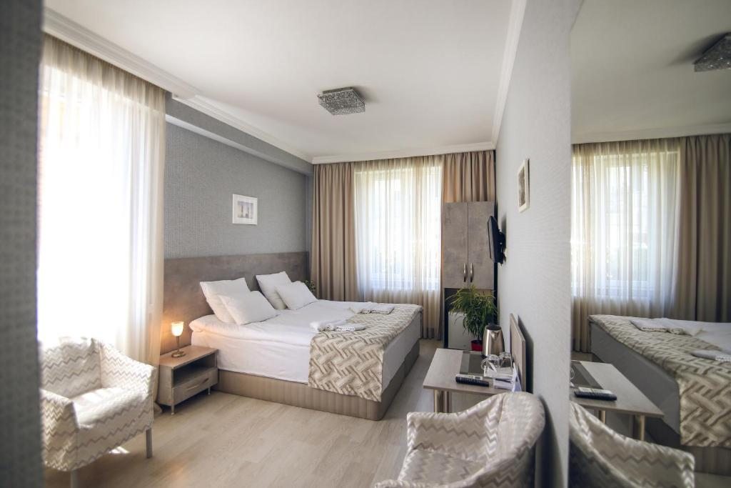 Двухместный (Стандартный двухместный номер с 2 отдельными кроватями) отеля Hotel Kenari, Тбилиси