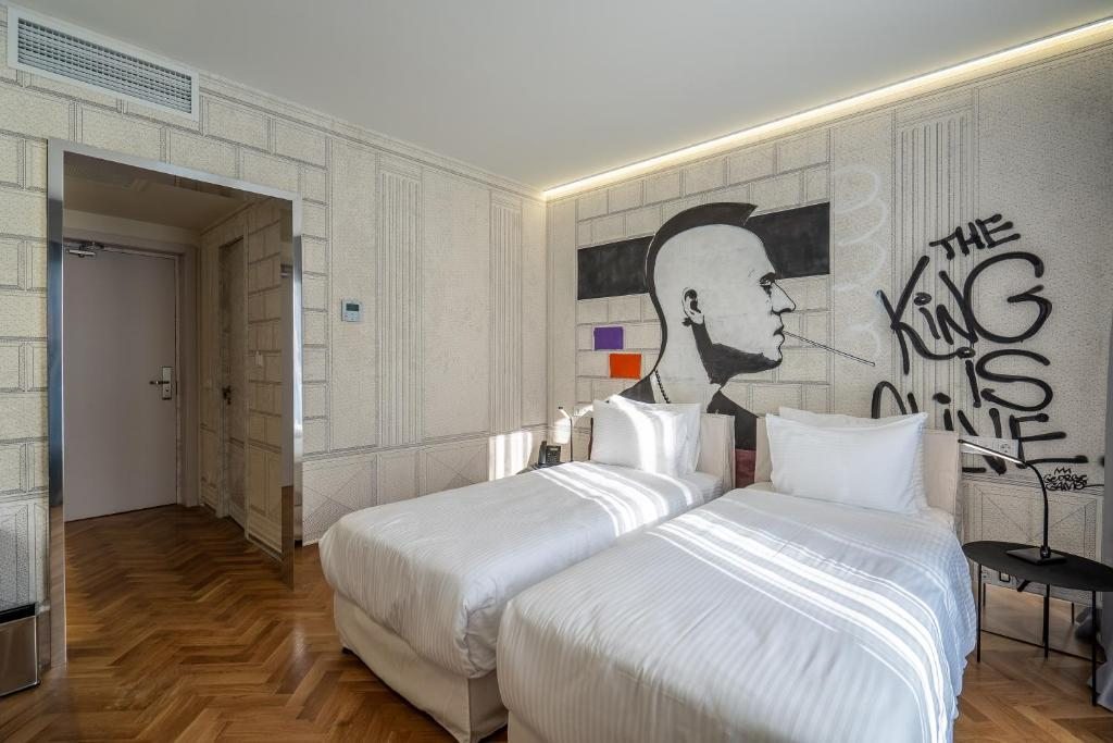 Двухместный (Стандартный двухместный номер с 2 отдельными кроватями) отеля Platforma Design Hotel, Тбилиси