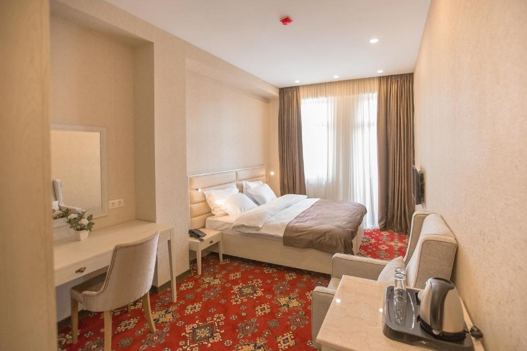 Двухместный (Двухместный номер с 1 кроватью или 2 отдельными кроватями и террасой) отеля Sota Metekhi Hotel, Тбилиси