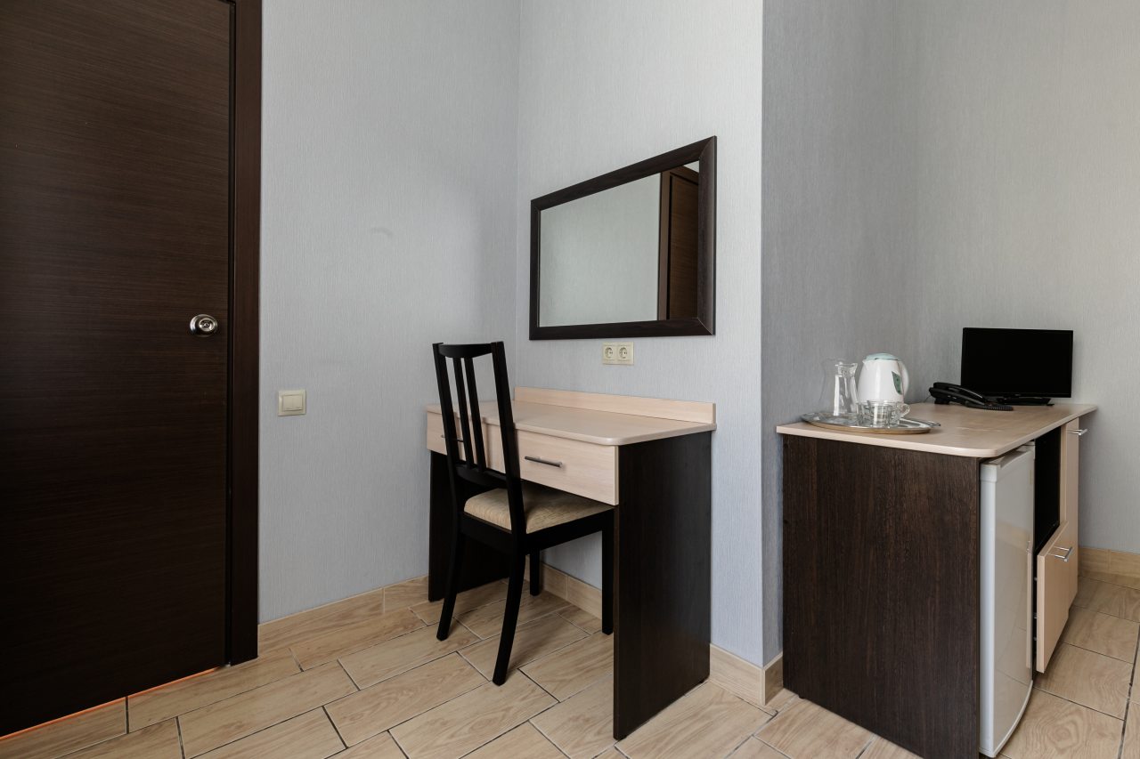 Трехместный (Стандартный), Гостиница На Октябрьской