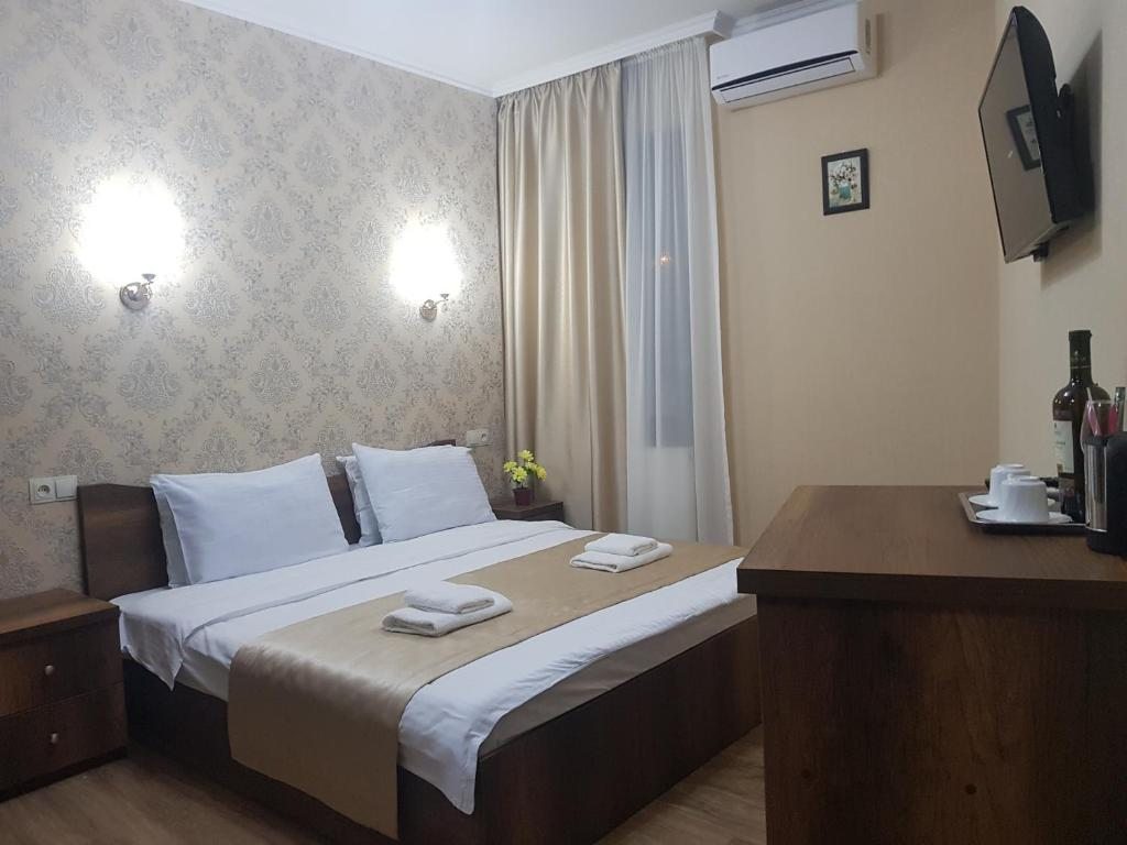 Двухместный (Двухместный номер Делюкс с 1 кроватью и душем), Gold Line Hotel