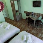 Трехместный (Трехместный номер с собственной ванной комнатой), Hotel Atu