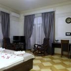 Сьюит (Люкс с гидромассажной ванной и балконом), Hotel S&L