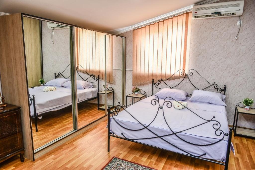 Двухместный (Двухместный номер Делюкс с 1 кроватью) отеля Hotel S.R, Тбилиси