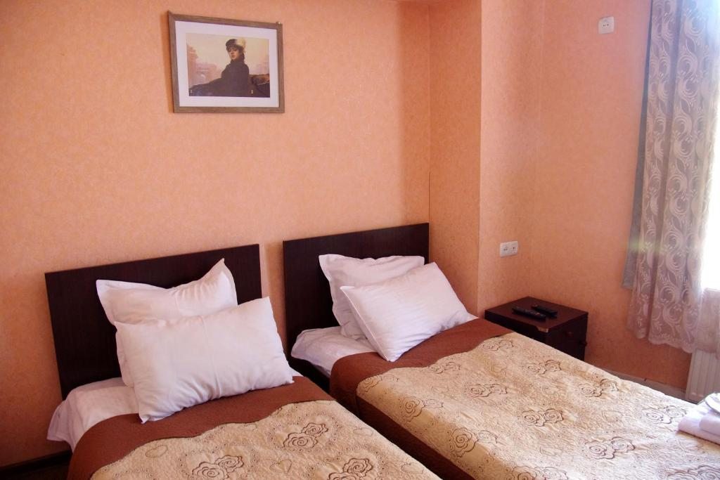 Двухместный (Стандартный двухместный номер с 2 отдельными кроватями) отеля Hotel Shalimar, Тбилиси