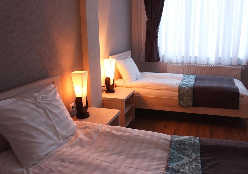 Двухместный (Стандартный двухместный номер с 2 отдельными кроватями) отеля Hotel Suliko, Тбилиси