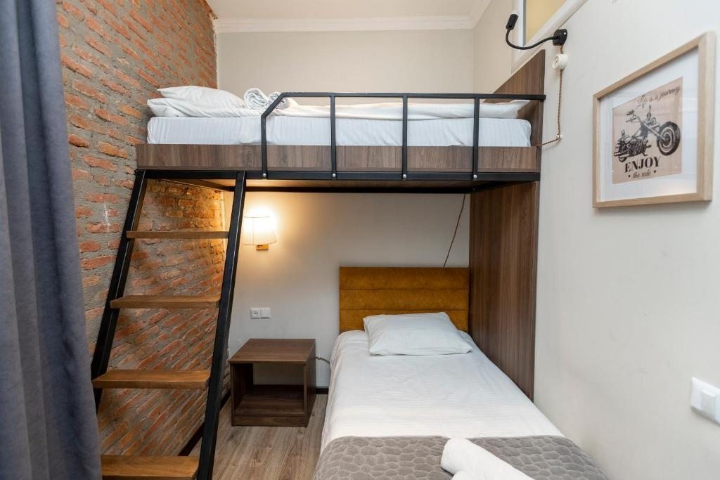 Двухместный (Двухместный номер с 1 кроватью или 2 отдельными кроватями) отеля Hotello, Тбилиси