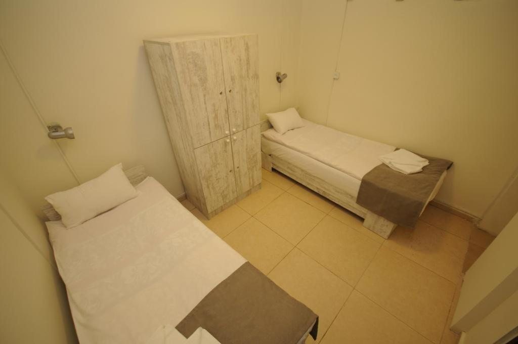 Двухместный (Небольшой двухместный номер с 2 отдельными кроватями) отеля Marani Hotel, Тбилиси