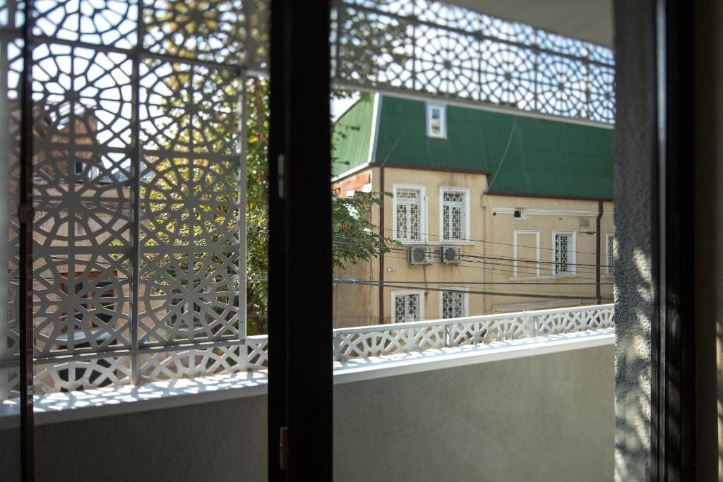 Двухместный (Двухместный номер с 1 кроватью и балконом) отеля Ornament Boutique Hotel, Тбилиси