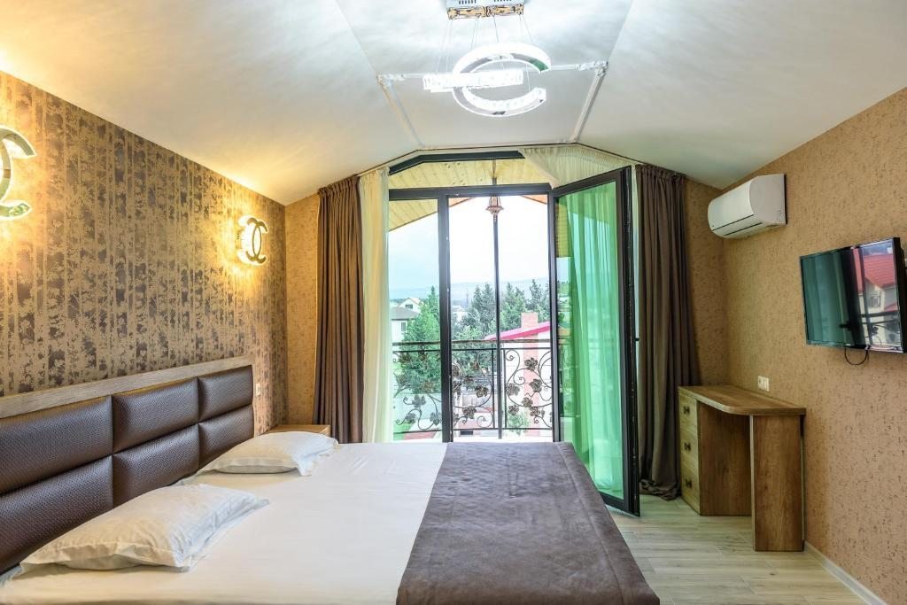Двухместный (Стандартный номер с кроватью размера «king-size») отеля GK Villa, Тбилиси
