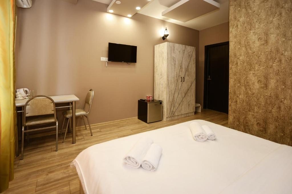 Двухместный (Двухместный номер с 1 кроватью или 2 отдельными кроватями) отеля Hotel 2Floors, Тбилиси
