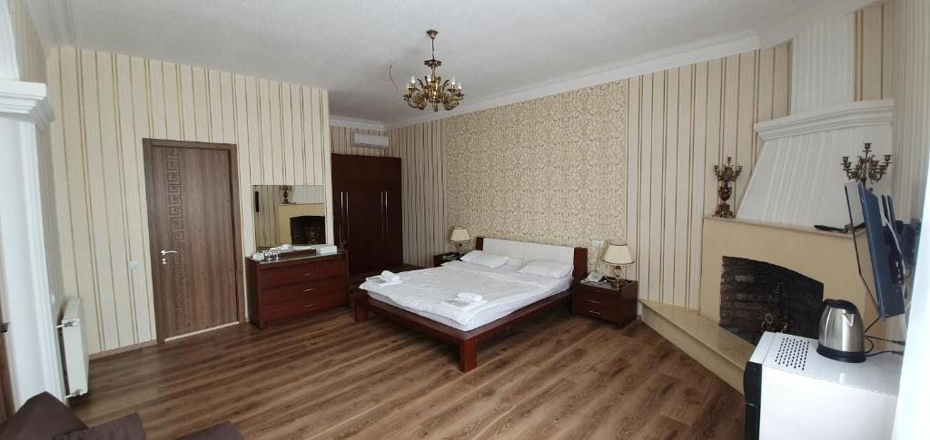 Сьюит (Люкс) отеля Hotel Dany, Тбилиси
