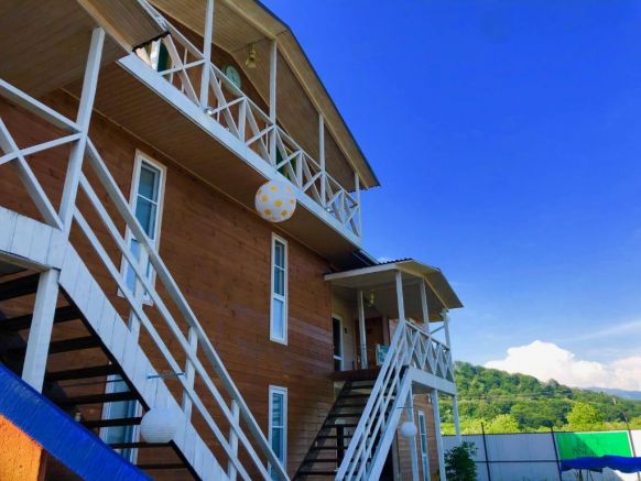 Pine Beach Hotel