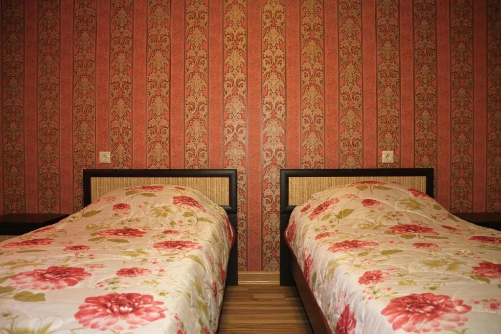 Двухместный (Стандартный двухместный номер с 1 кроватью или 2 отдельными кроватями и балконом) отеля Vzgorye, Гагра