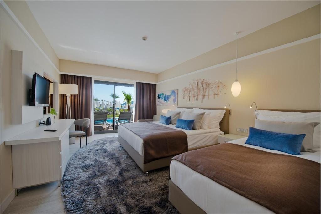 Четырехместный (Четырехместный номер с выходом к бассейну), TUI SENSATORI Resort Barut Fethiye - Ultra All Inclusive