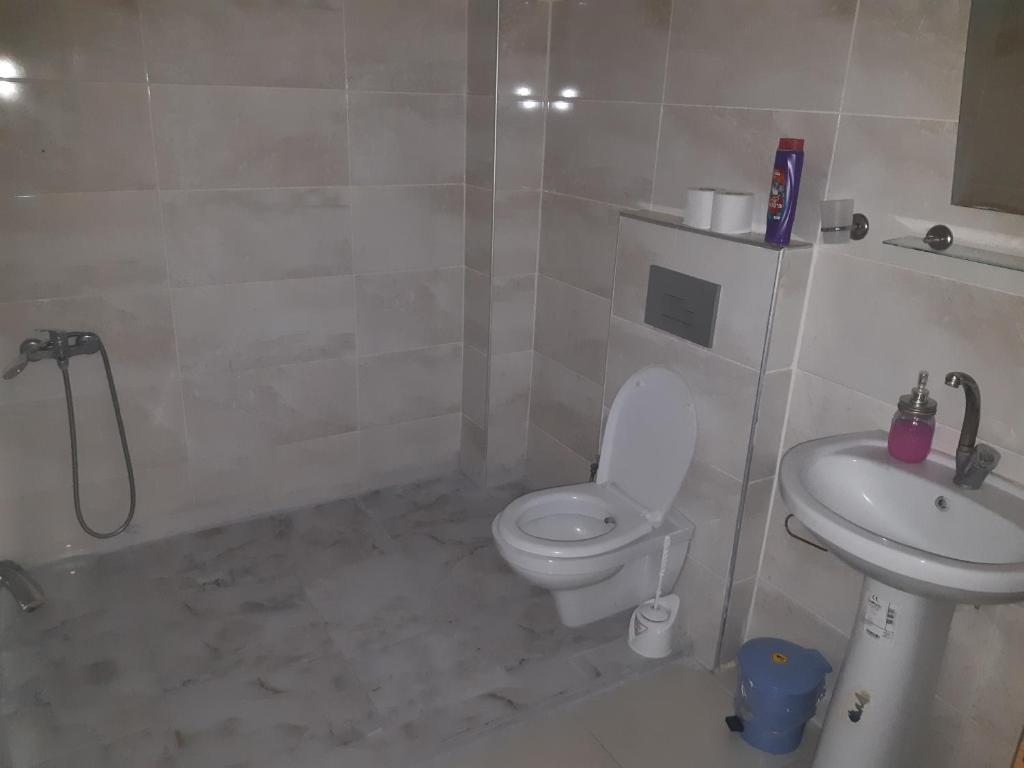 Двухместный (Двухместный номер с 1 кроватью или 2 отдельными кроватями и собственной ванной комнатой) отеля SİES OTEL, Анталия