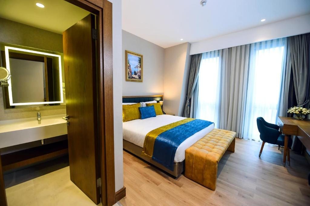 Двухместный (Двухместный номер Делюкс с 1 кроватью) отеля CHER HOTEL İstanbul Beyoğlu, Стамбул